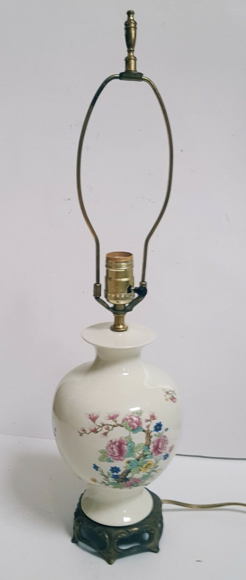 Beautiful ceramic Indian Tree table lamp