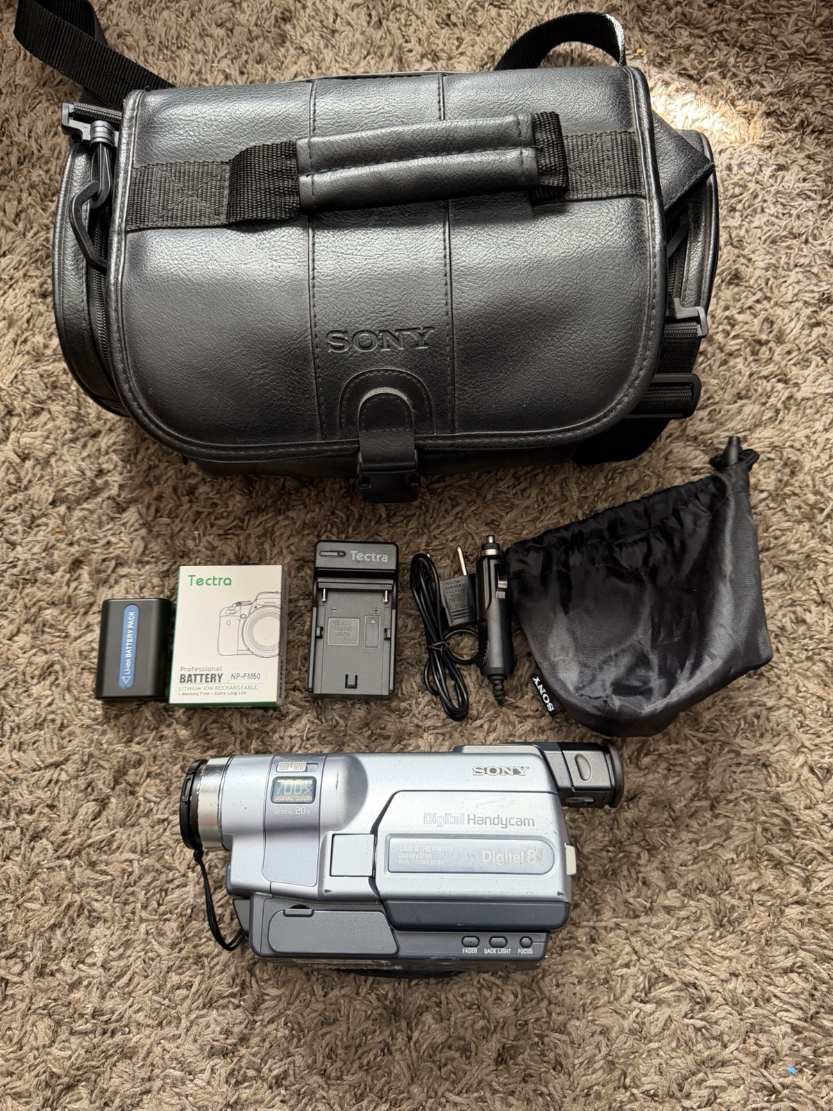 SONY HANDYCAM DCR-TRV250 DIGITAL 8 CAMCORDER (TESTED) WORKING NIGHTSHOT READY 