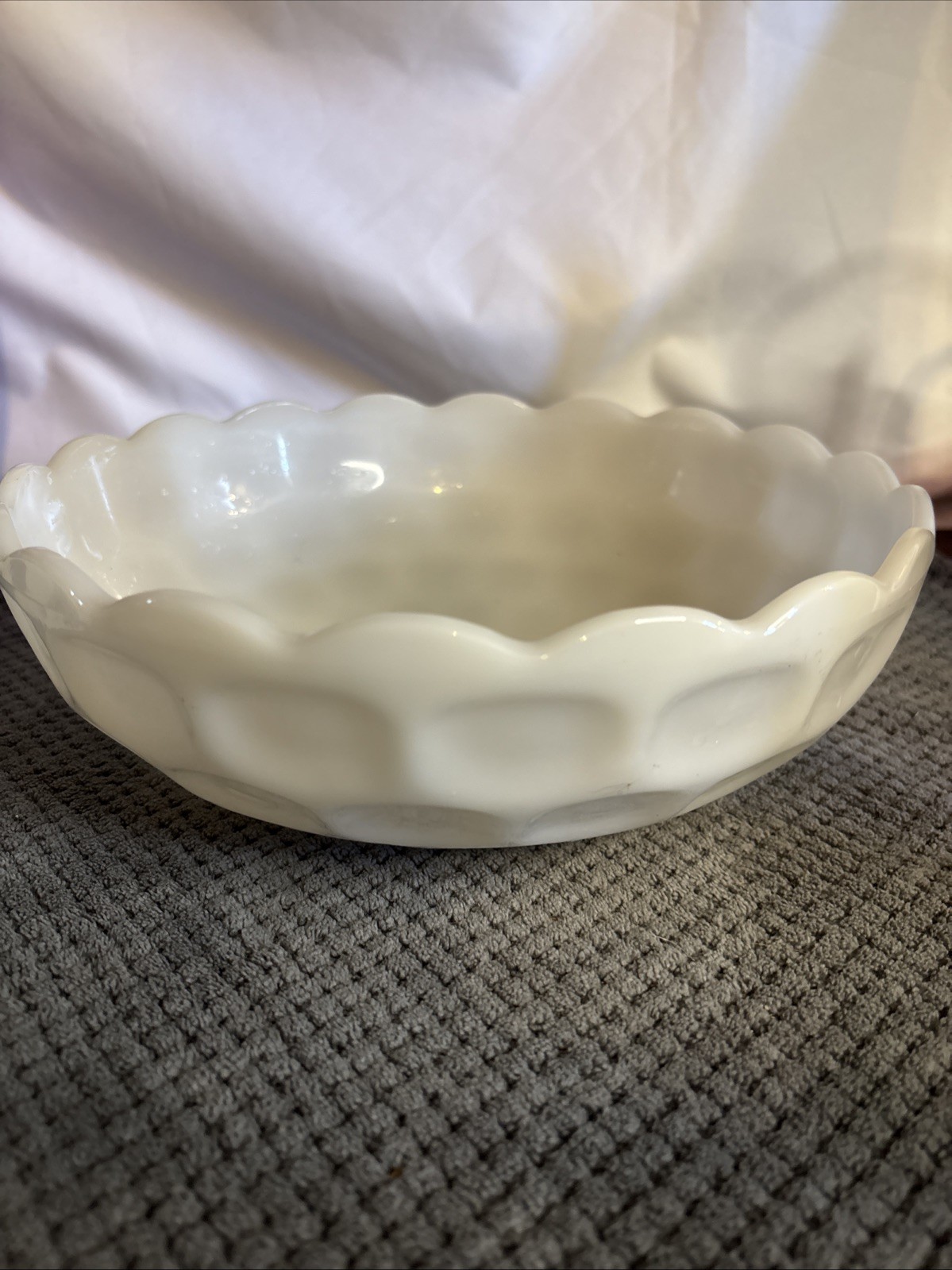 Serving Bowl ,Scalloped Edge, White , 48 oz, 9 1/2"W X 3 1/4" H  Flawless