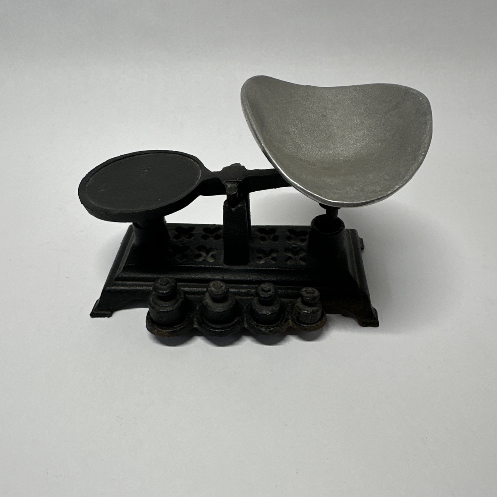 Vintage Mini Cast Iron Balance Scale Complete With Weights