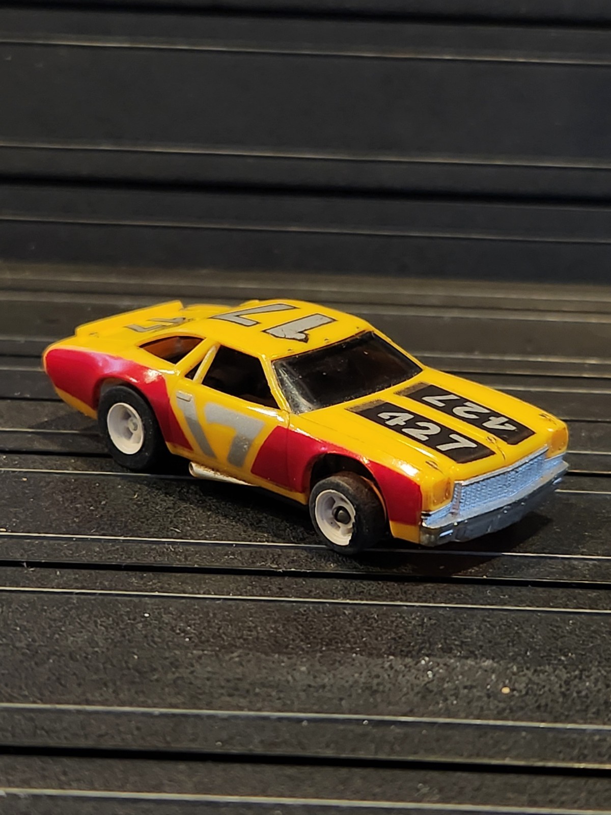AFX CHEVELLE STOCKER #17 MAGNATRACTION SLOT CAR ZZZ 