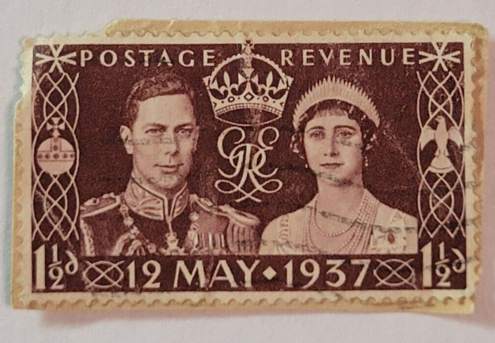 Postage Revenue 1½D Stamp ~ King George VI & Queen ~ Brown ~ Posted ~ 1937 - 01