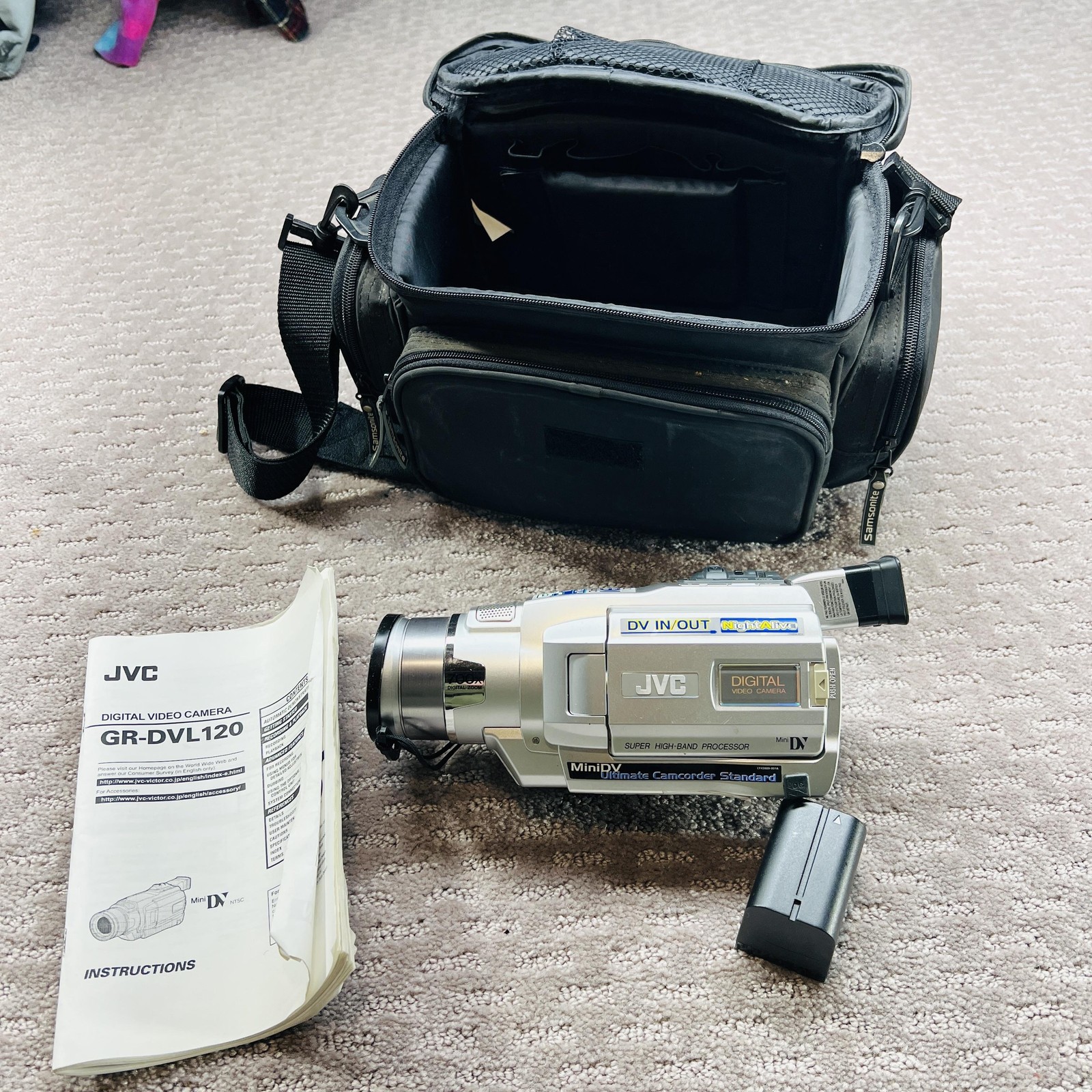 Vintage JVC GR-DVL120U MiniDV Digital Video Camcorder 16x Zoom Ghost Hunter