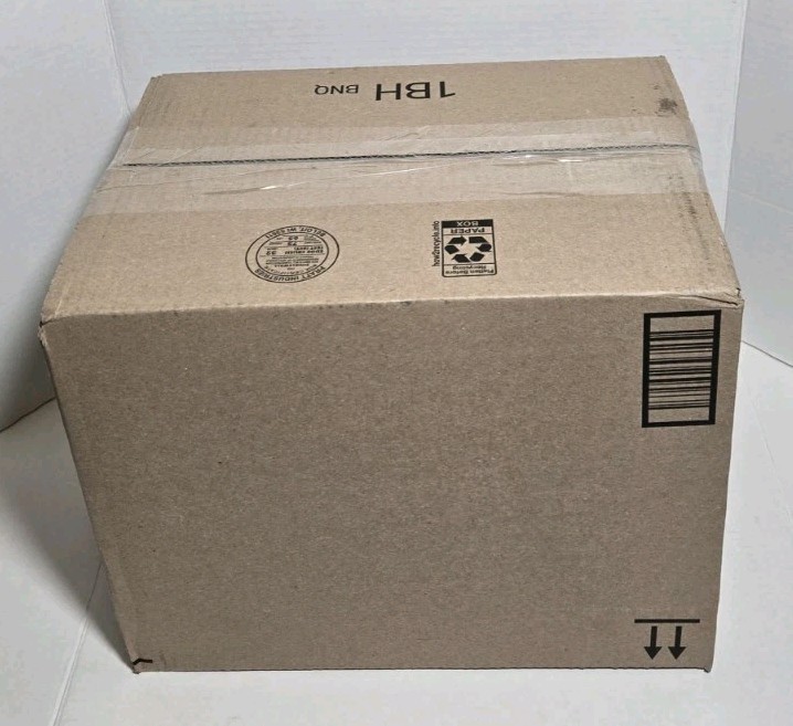 MEDIUM SIZE RESELLERs MYSTERY BOX! 