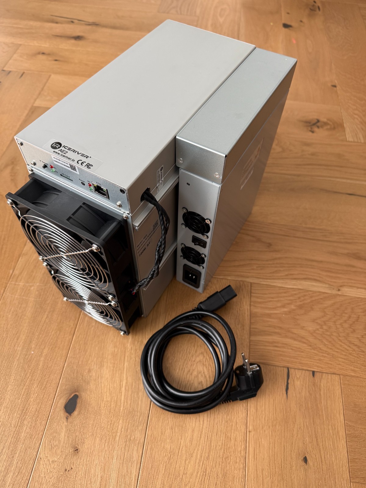 Iceriver AE2 Aleo Miner - 720 MH/s - Professional ASIC Miner (ICERIVER-AE2-720)