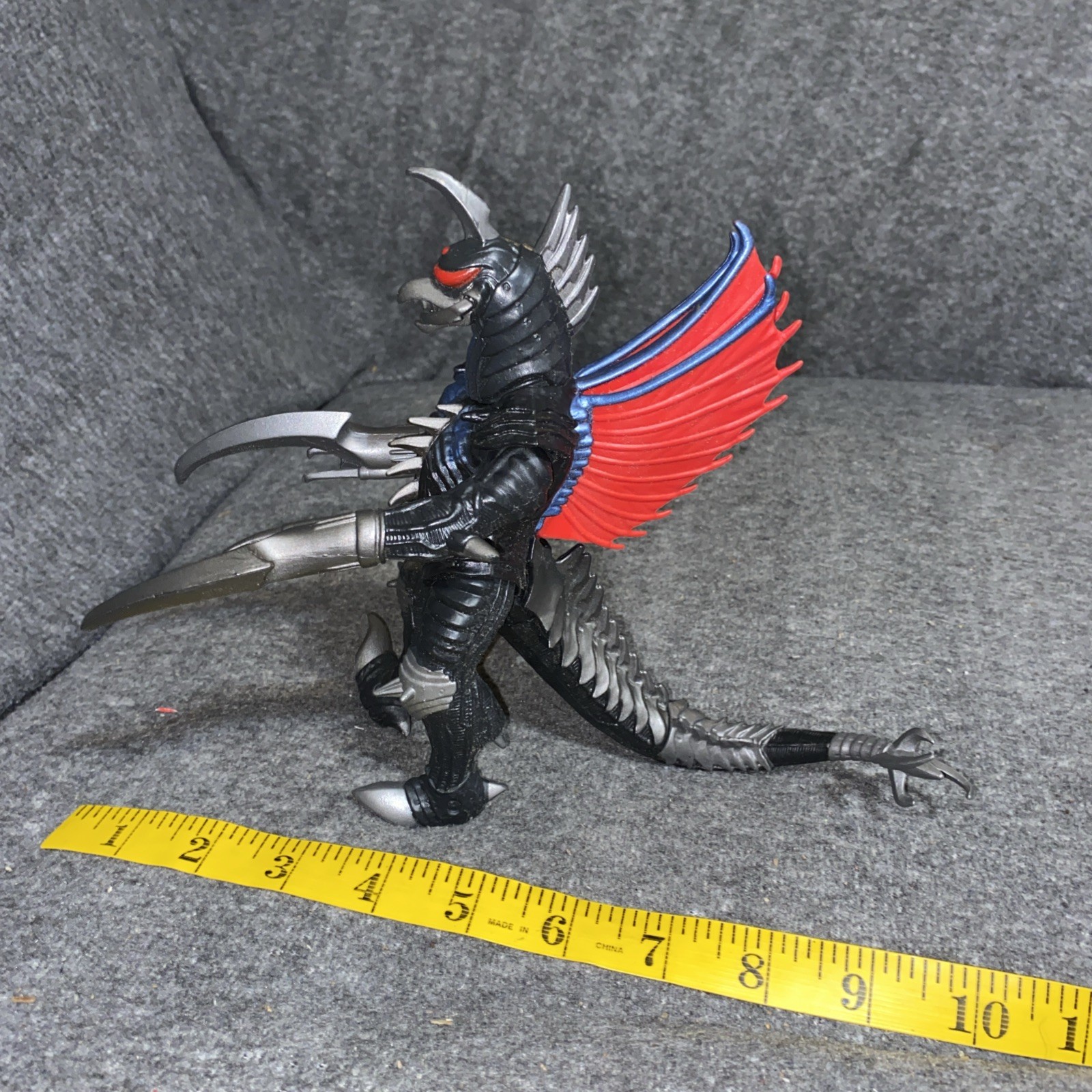 2020 Godzilla: Final Wars Gigan 7.5" Monster Action Figure TOHO Playmates