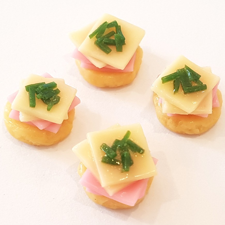 100 Dollhouse Miniature Ham + Cheese Crackers *Doll Food Barbi Diorama Wholesale