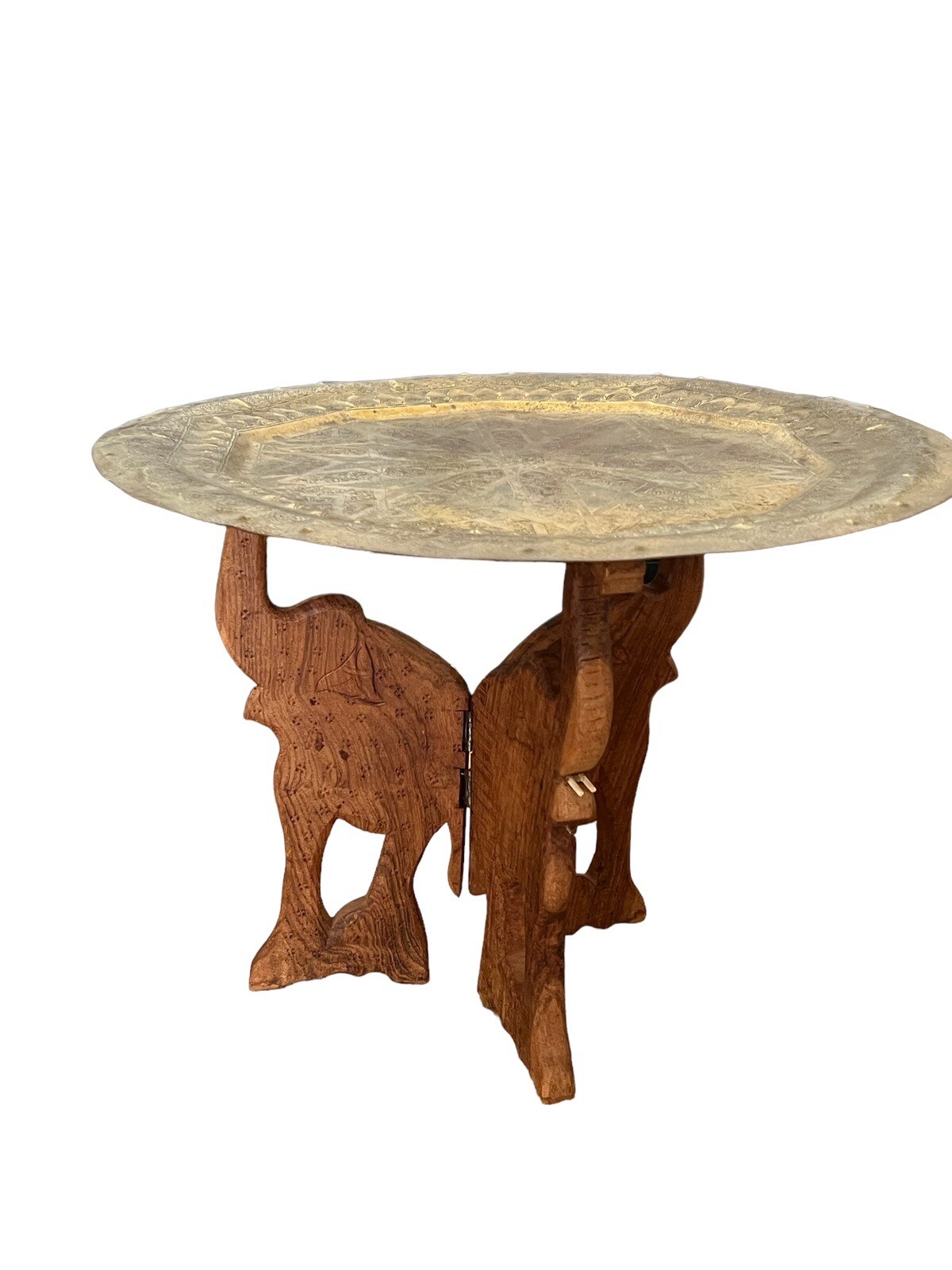 MID-CENTURY HAND-CARVED WOODEN ELEPHANT COLLAPSIBLE WITH ETCHED BRASS TABLE TOP