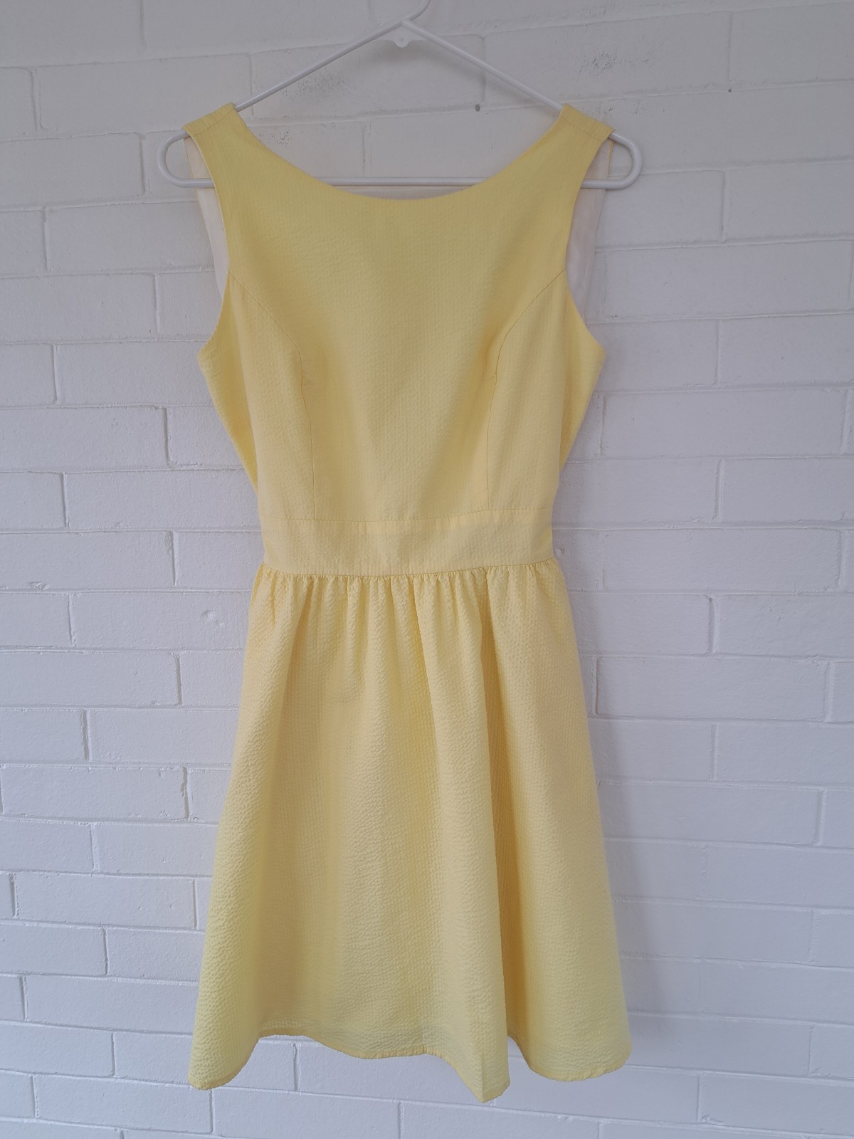 Lauren James Yellow Seersucker Sleeveless Dress Size Medium Lined Easter Party