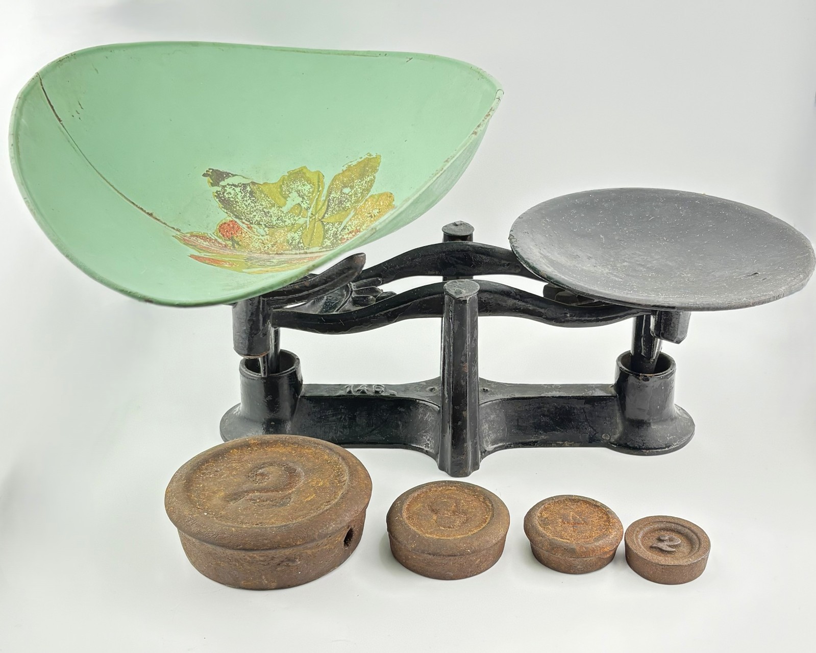 Antique Cast Iron Balance Scale w/Decorative Strawberry Scoop Tray  & 4 weights