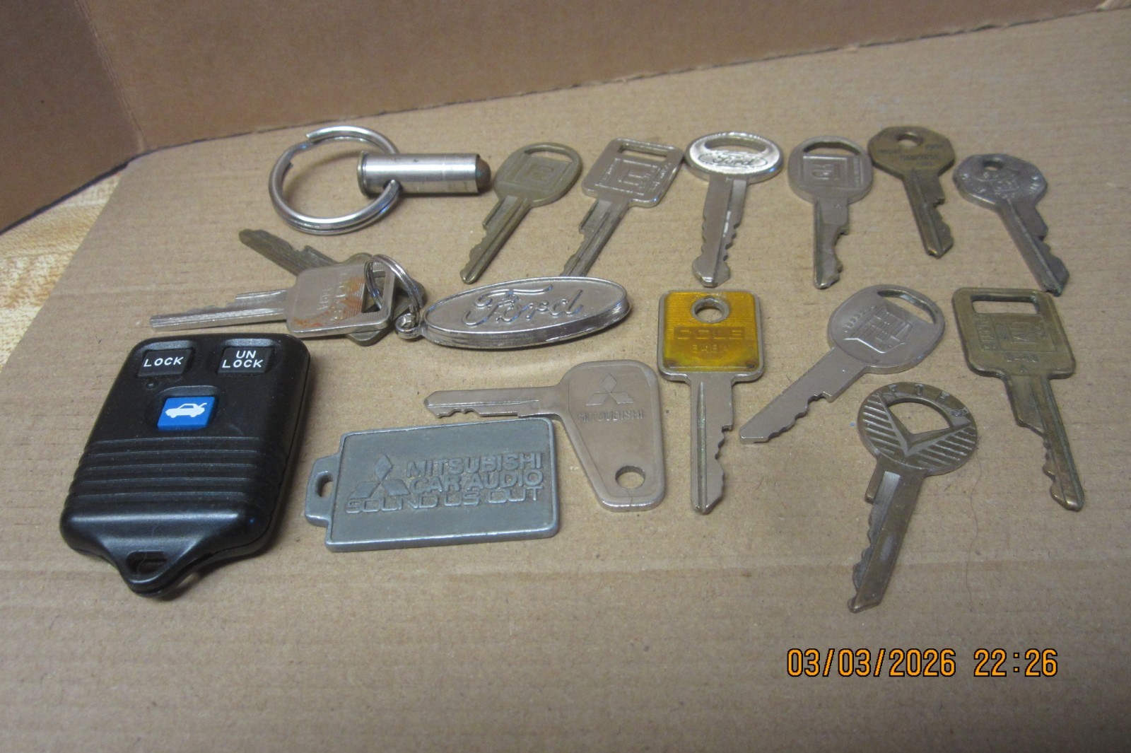 vintage car keys Ford, GM, Mitsubishi,Cad. + Extra