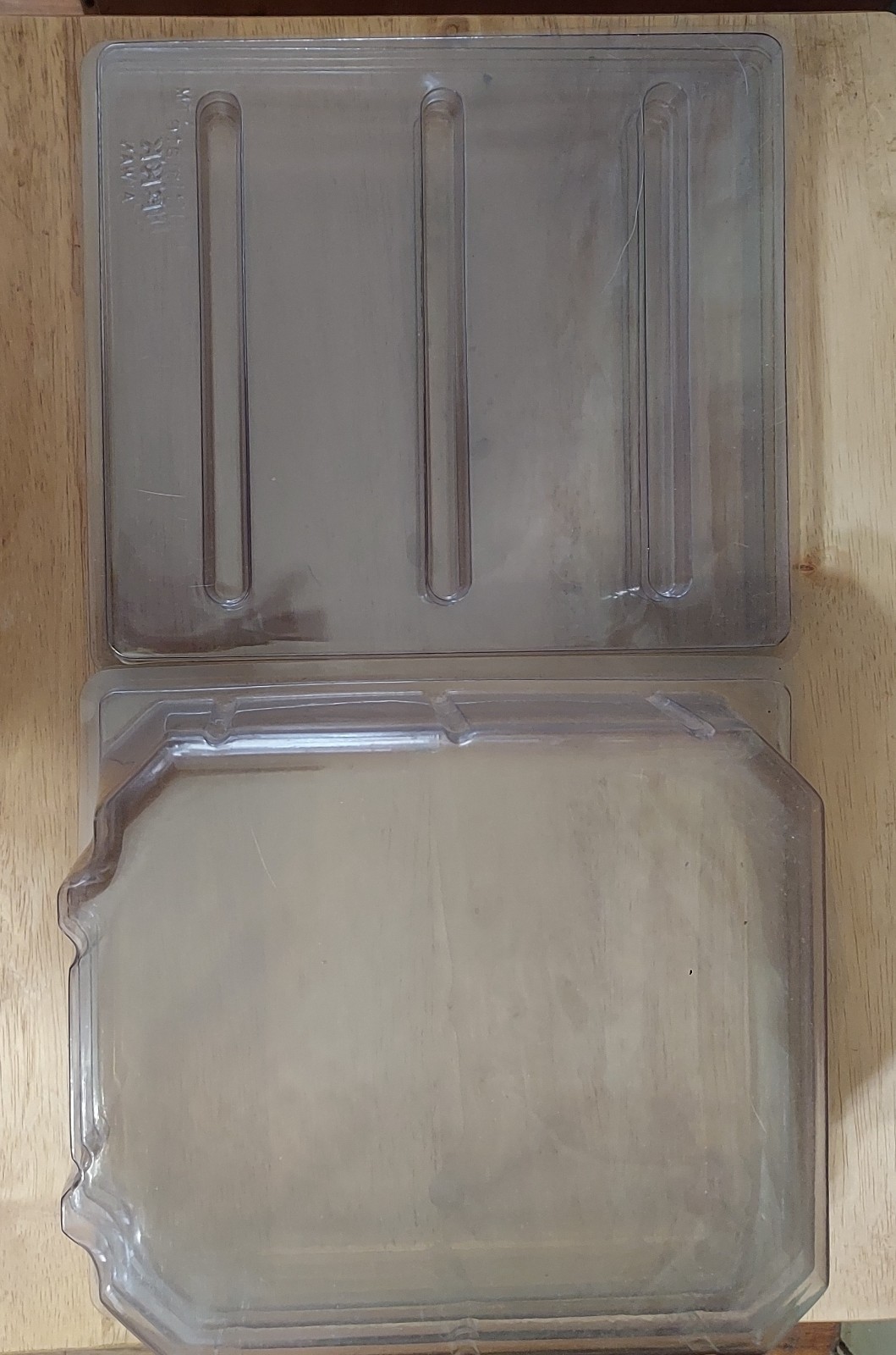 4 Starting Lineup Plastic Display Cases