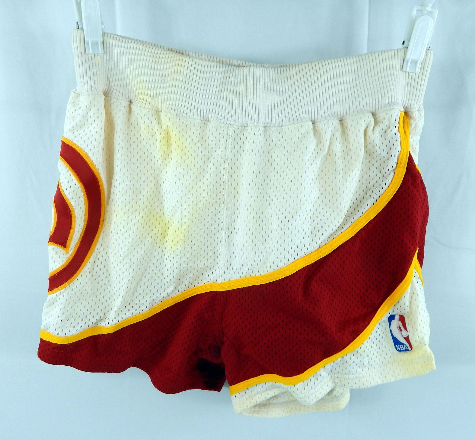 1987-88 Atlanta Hawks #22 24 Game Used White Basketball Shorts 34 803