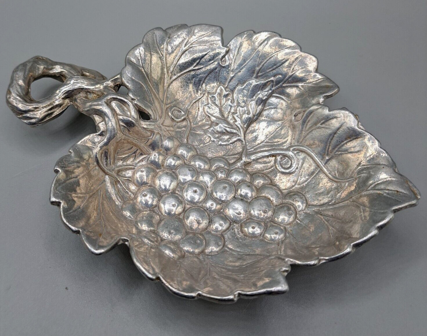 Arthur Court 1993 Grape Leaf Grapes Candy Dish Twisted Vine Handle Wine