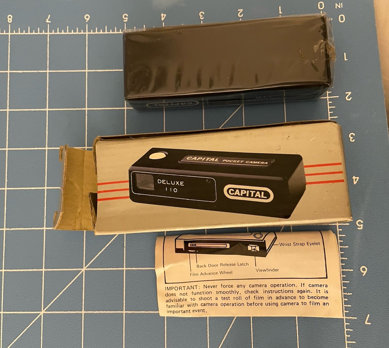 1970’s CAPITAL Pocket Camera Deluxe 110 NOS SEALED/ Original Box Cord Untested