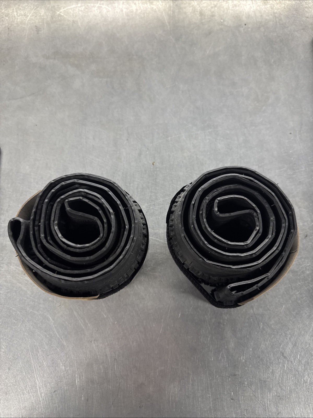 Surly Knard 700x41 All-Season Tires Set of 2 Tubeless Ready