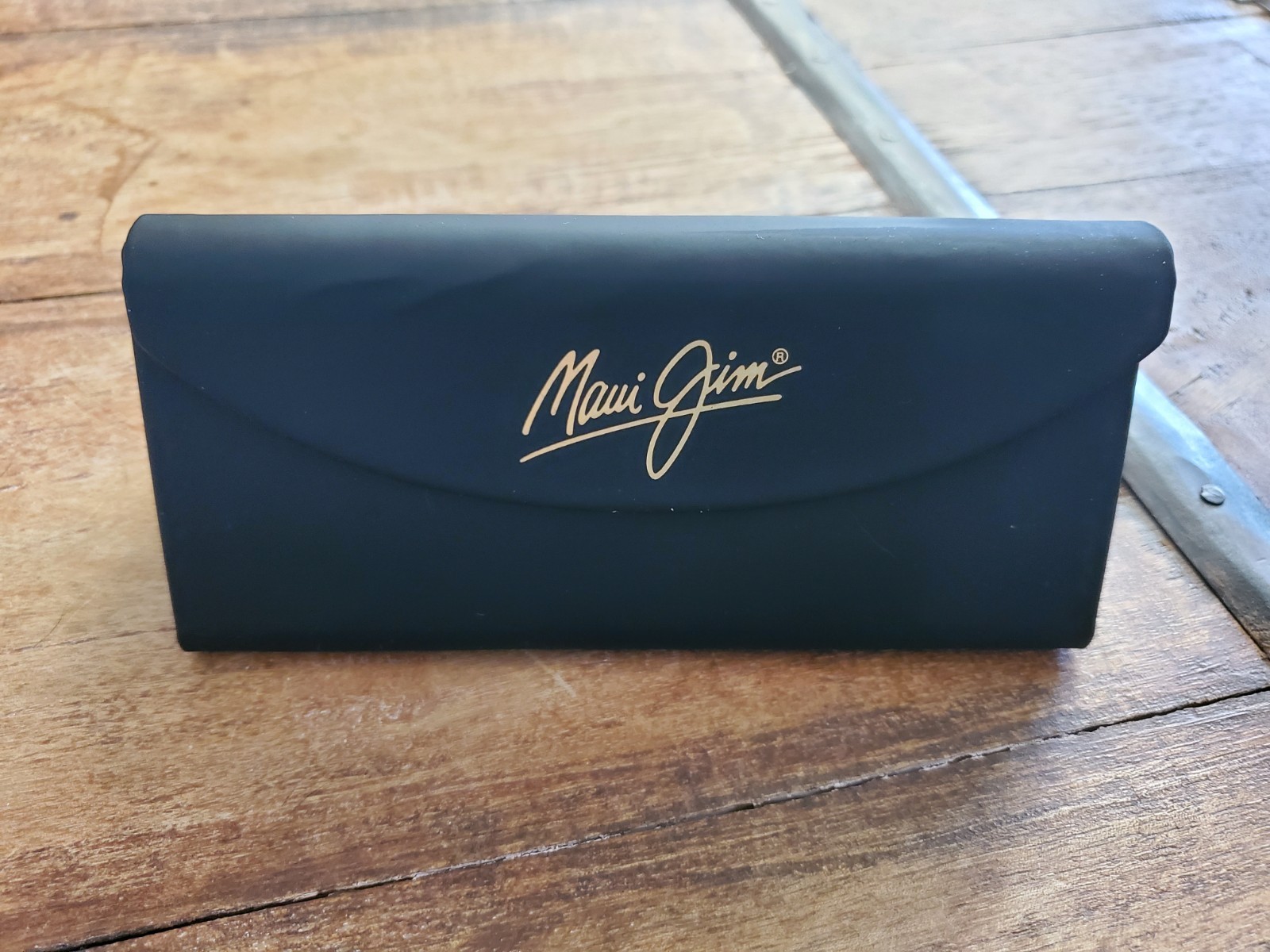 MAUI JIM Folding Triangle Hard Black Sunglasses Case Only Magnetic Close