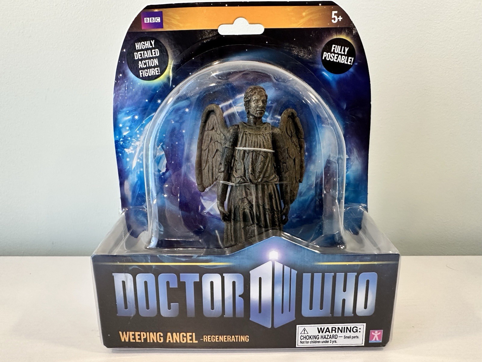 Dr. Who Weeping Angel Regenerating Action Figure 2010 New In Box