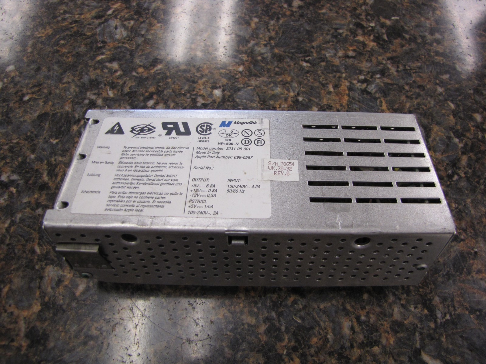 Vintage Apple Part 699-0567 Macintosh IISi Power Supply - JD32