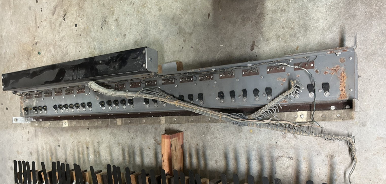 RT-3 Hammond Organ 32 Note AGO Bass Switches, RT-2. Tested Good