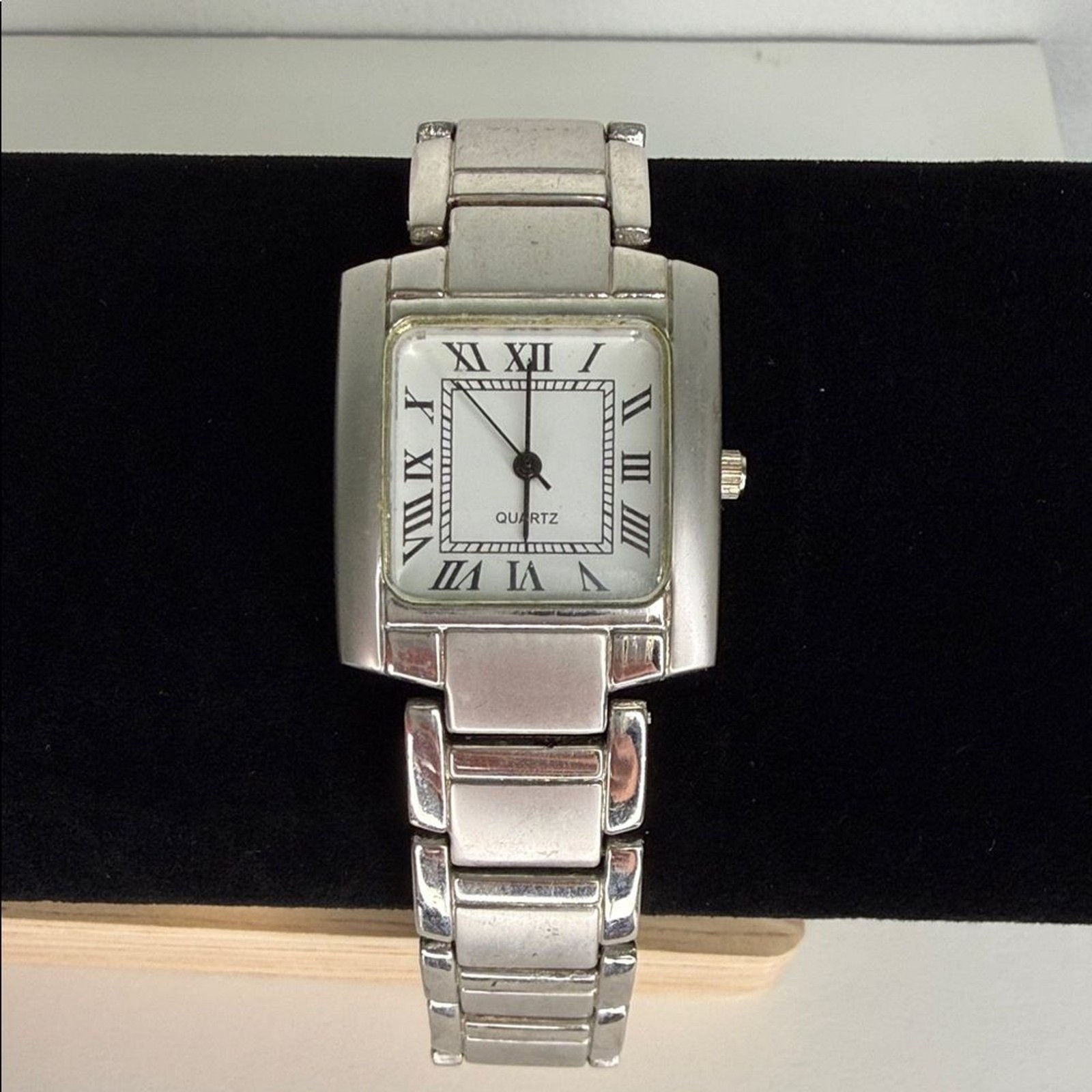 Silver Quartz Watch with Roman Numerals