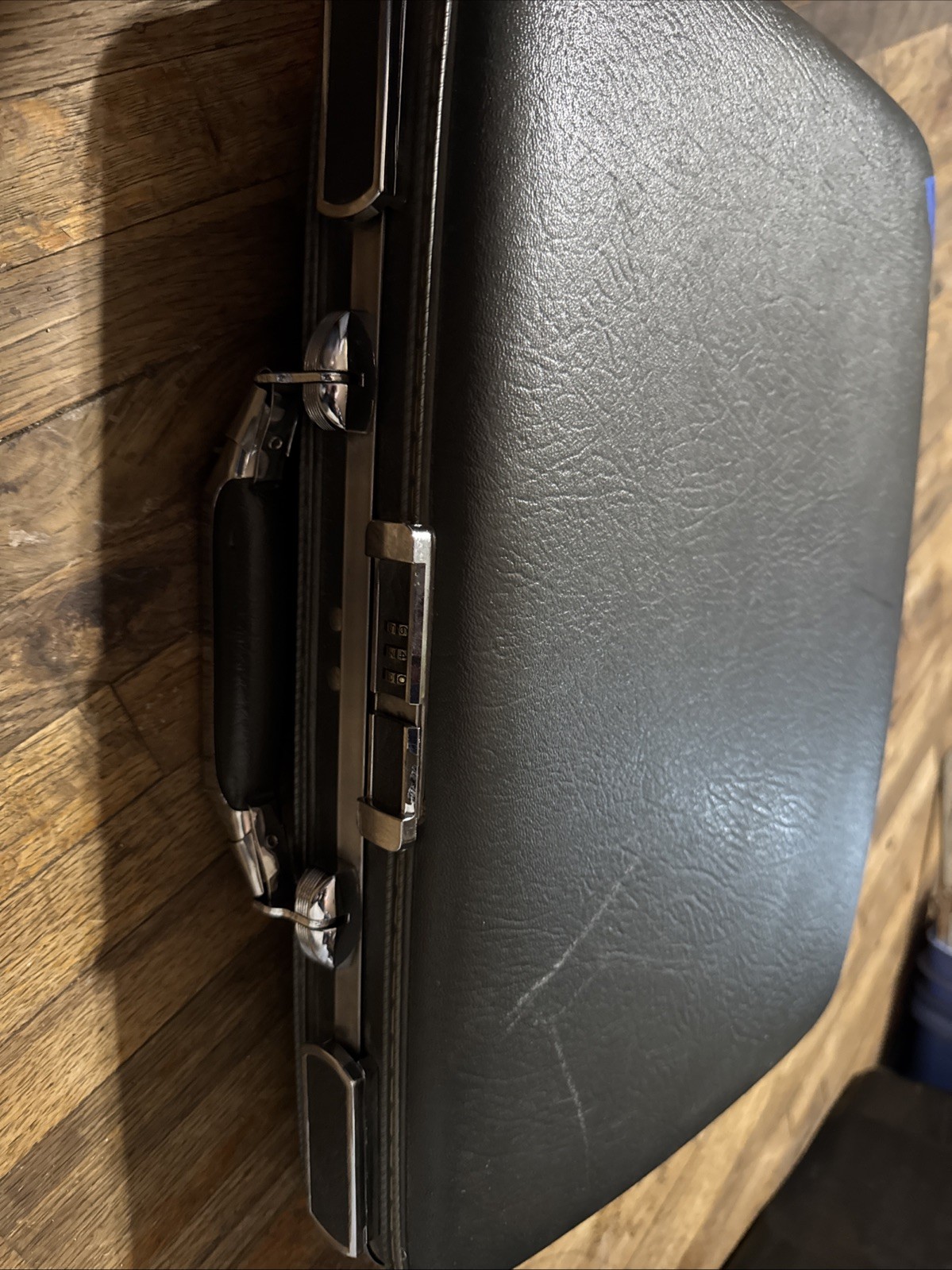 Vintage American Escort Gray Luggage Hardcase Suitcase 1960's Excellent 19”