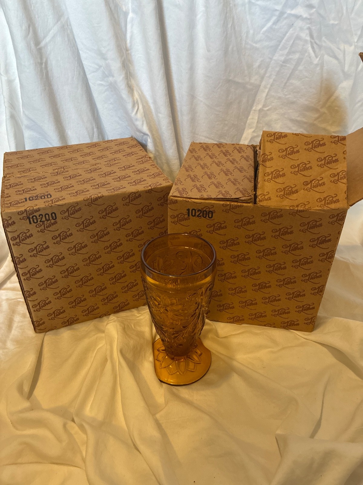 Tiara Indiana Glass Set of 8 Amber Sandwich 8 oz Footed Tumblers