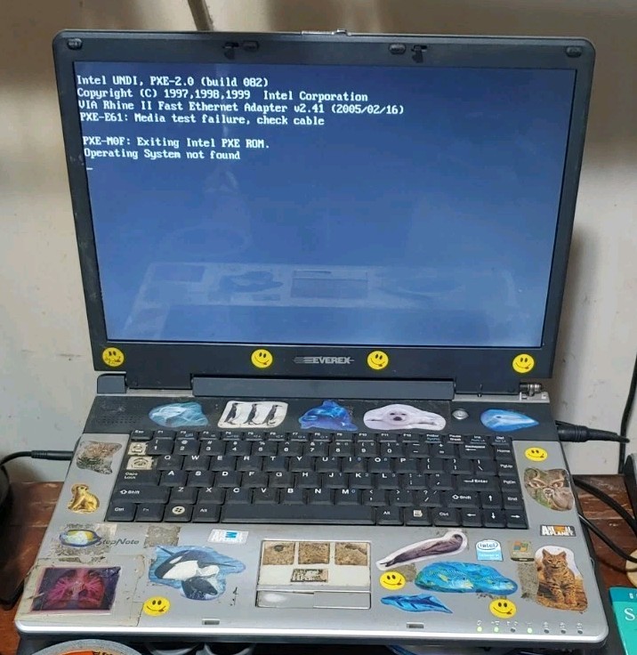 Powers On 2005 14'' Everex StepNote VA4300M Laptop Computer NO Power Cord