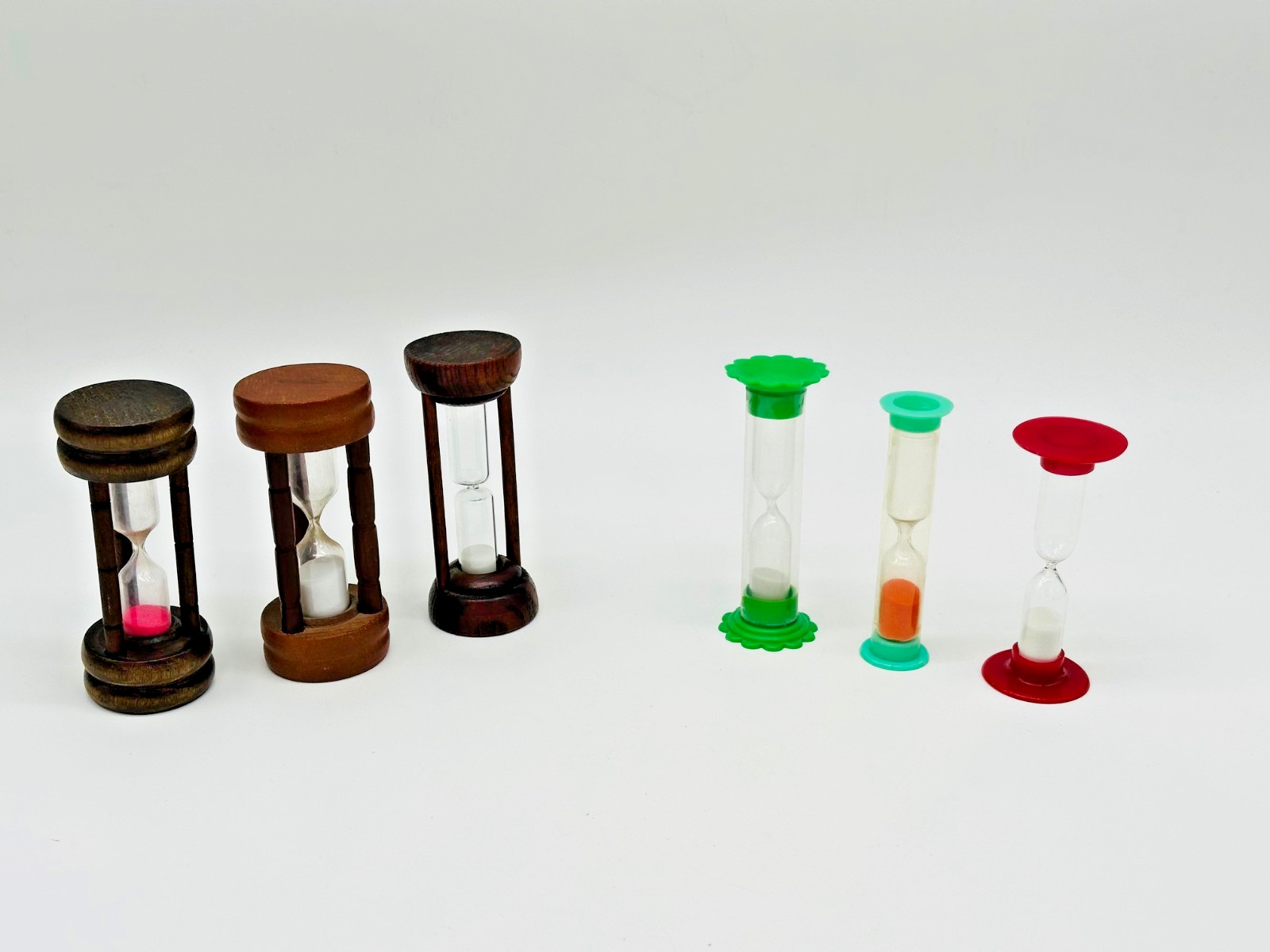 Vintage Hourglass Sand Timers Wood, Lowe Games, Cooking 30 sec - 3 min Lot of 6