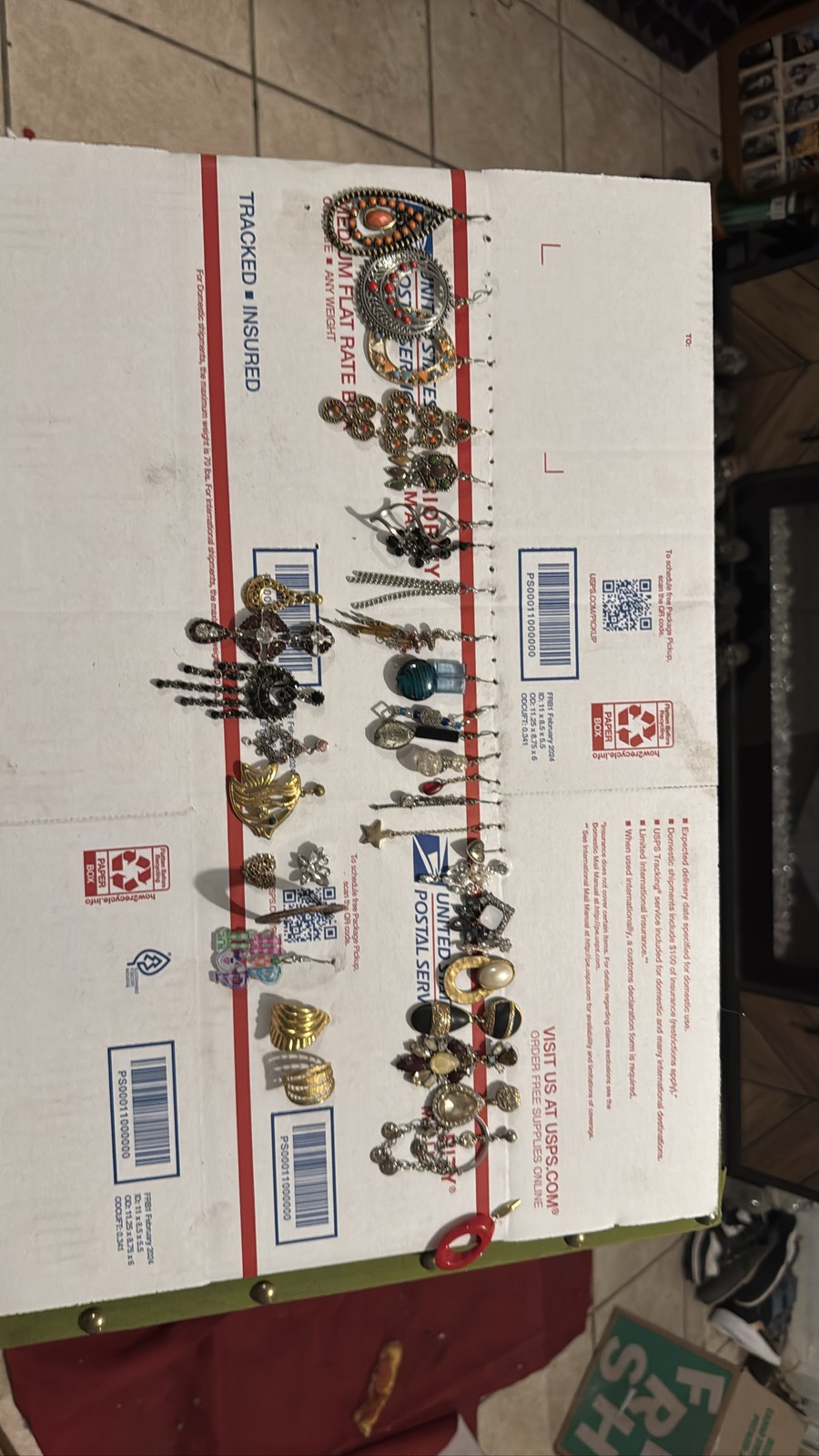 Mixed Lot 50+ Fashion Jewelry Items