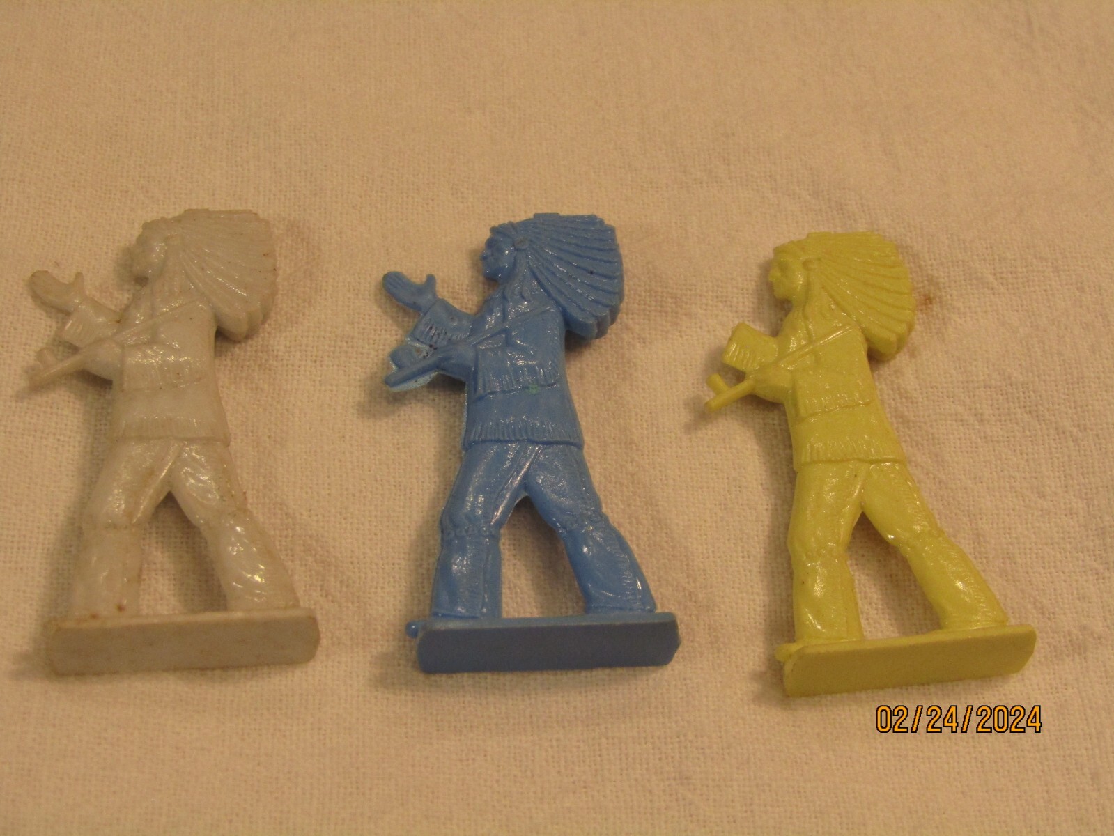 Promo Nosco Cracker Jack Gum Ball Hard Plastic Indian Chief Peace Pipe 1950s