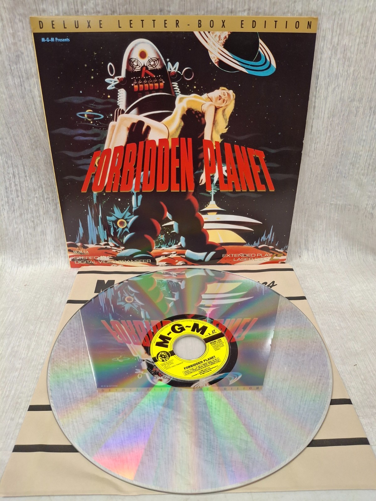 Forbidden Planet (Laserdisc) WIDESCREEN LESLIE NIELSEN GREAT FILM RARE!