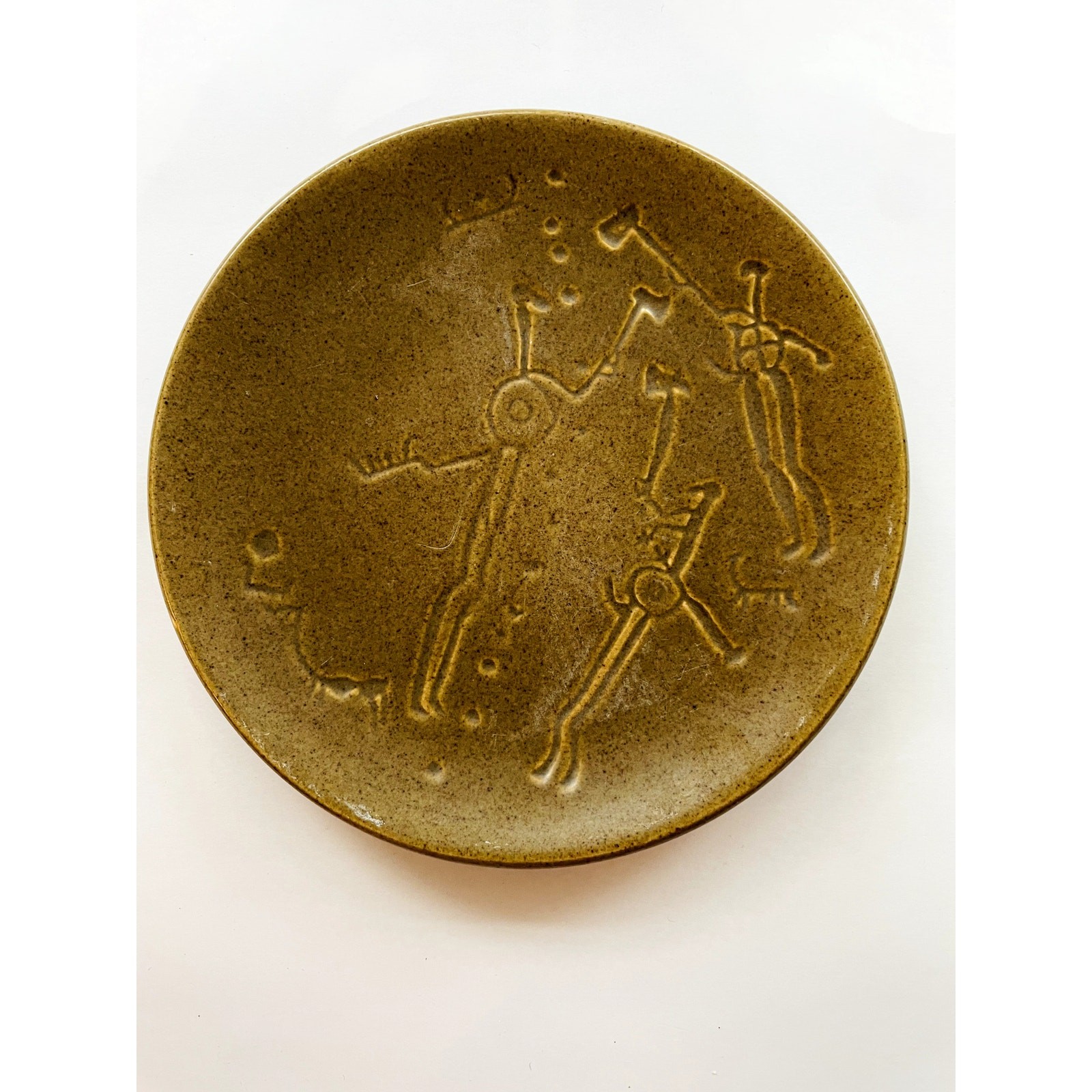 Vintage MCM Stoneware Pottery Plate Figures Mid Century Modern Studio Pottery