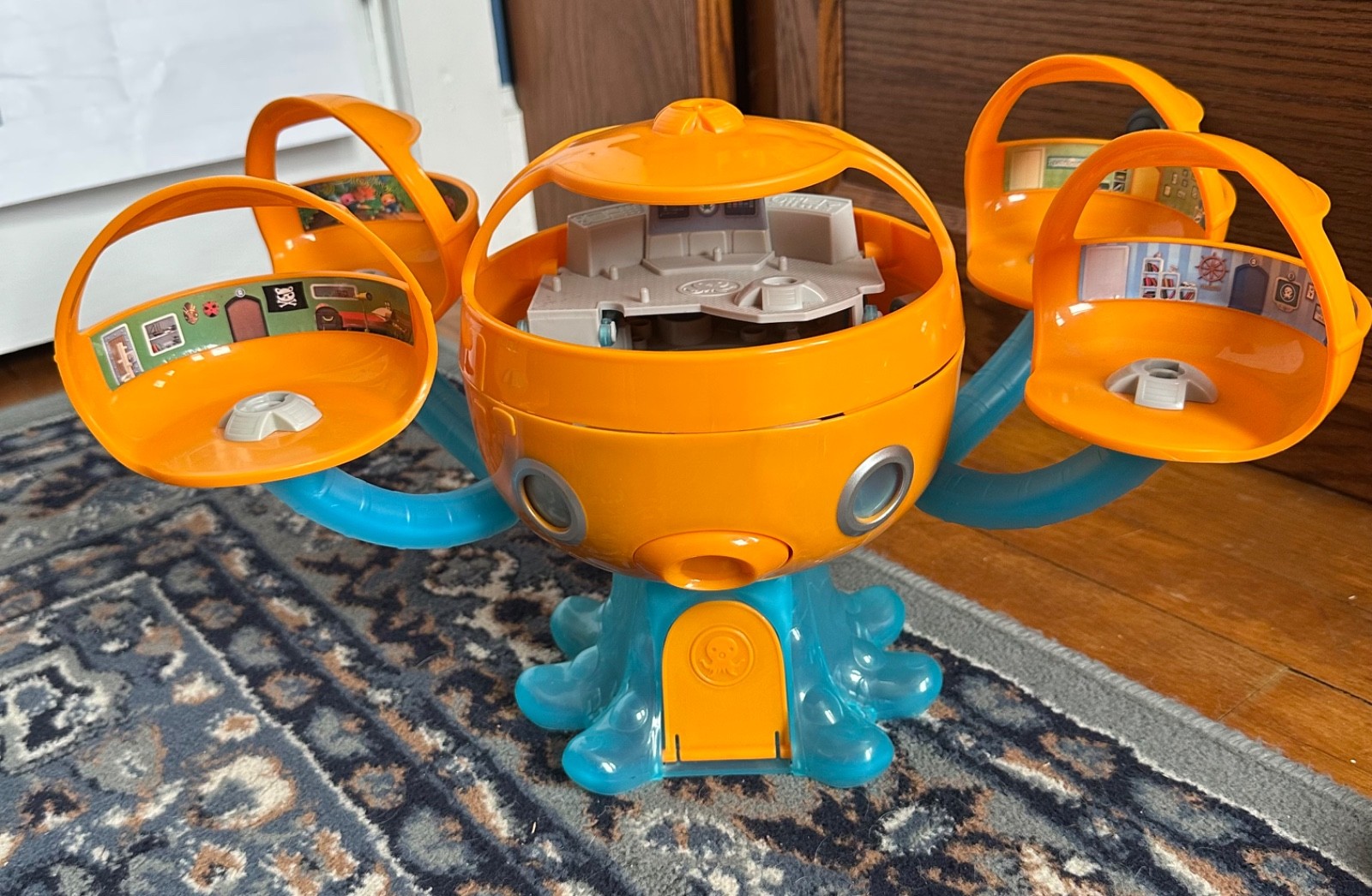 Octonauts Octopod playset with lot of characters