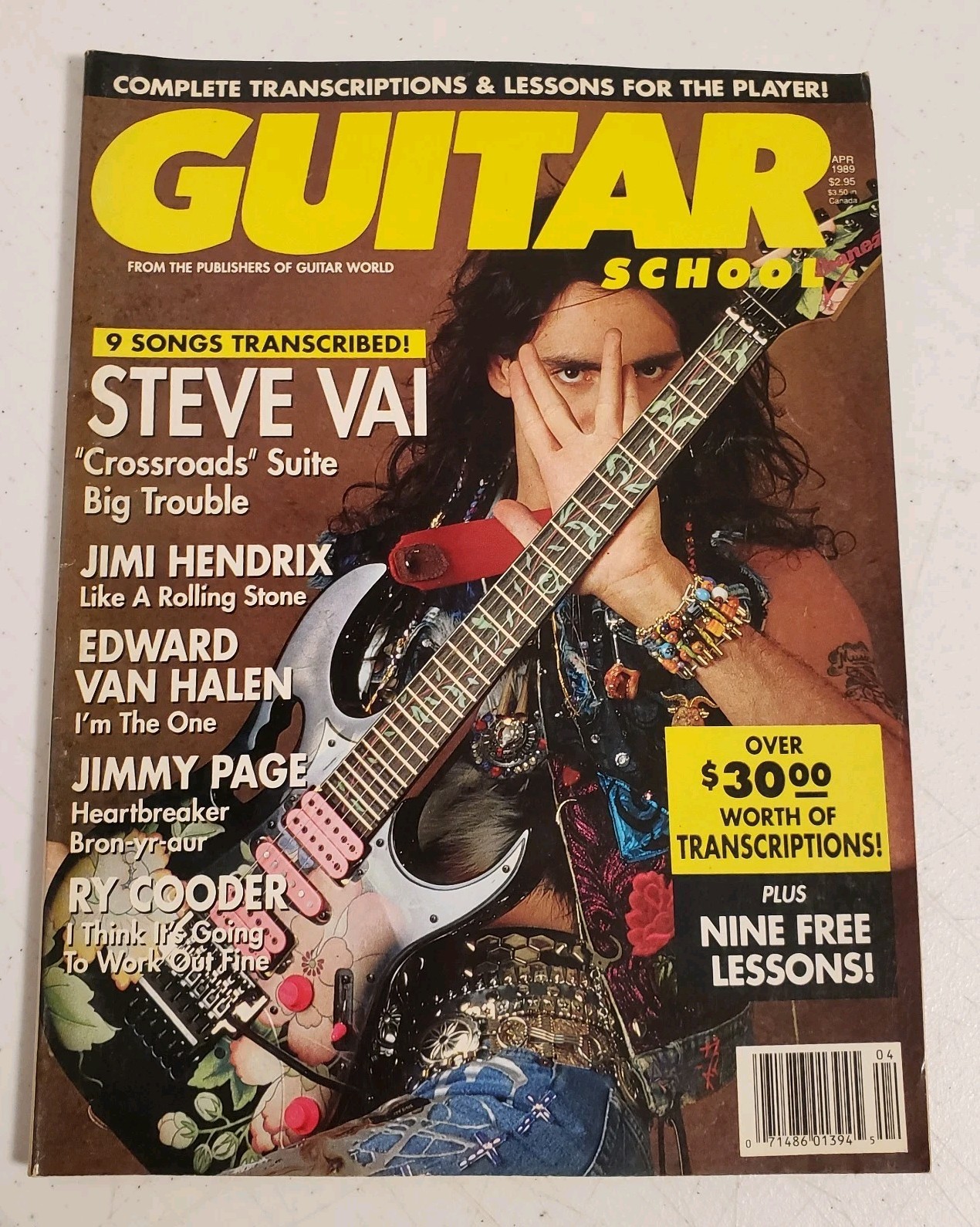 guitar school magazine Steve Vai April 89