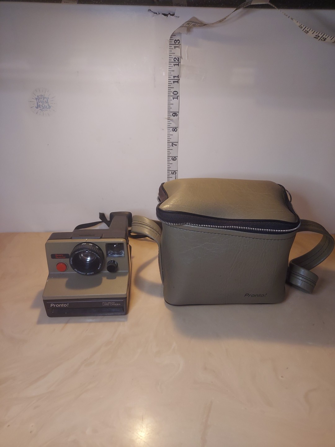 Polaroid Land Camera Pronto! RF With Strap & carrying case | Untested