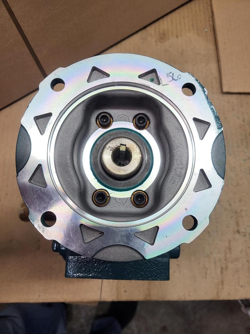 TIGEAR 2 20Q60L56 Right Angle Worm Gear Reducer 60:1 RATIO ** NEW NO BOX**