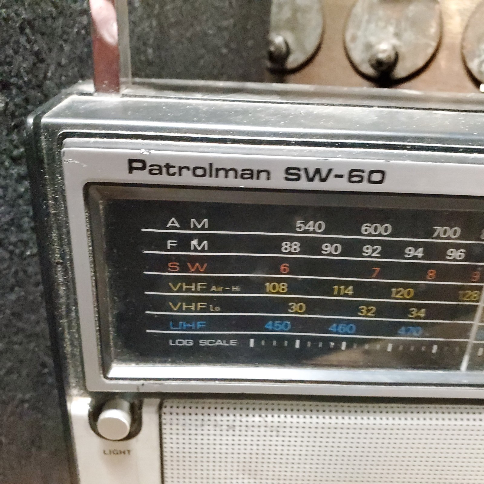 Vintage Radio Shack Realistic Patrolman SW-60 6 Band Radio 12-779 WORKS