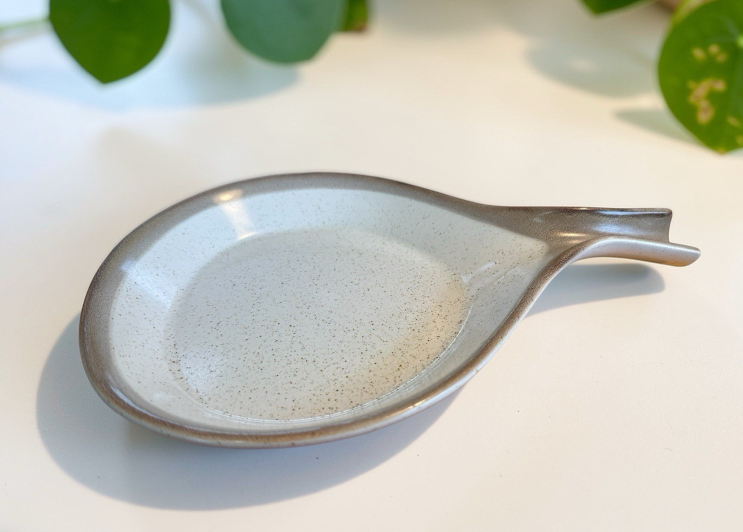 Vintage REGO E695-19 Q Restaurant Ware Appetizer Plate Beige Speckled EPOC