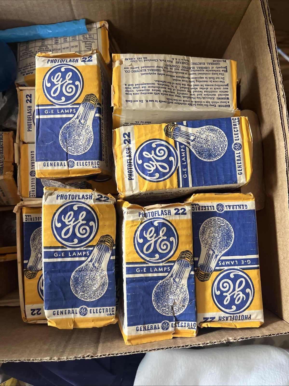 Set Of 40GE / Ken-Rad Photoflash 22 Bulbs Vintage NOS Original Packaging Flash