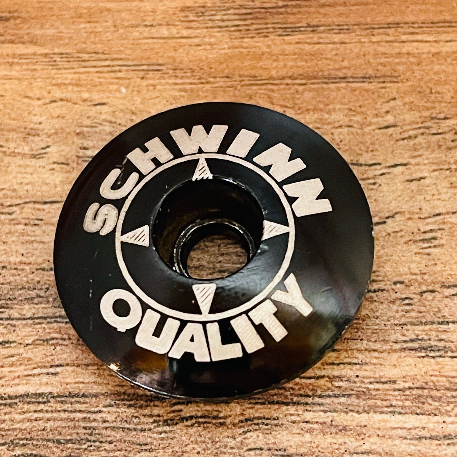 Schwinn Quality 1 1/8 Threadless Top Cap Black Aluminum 