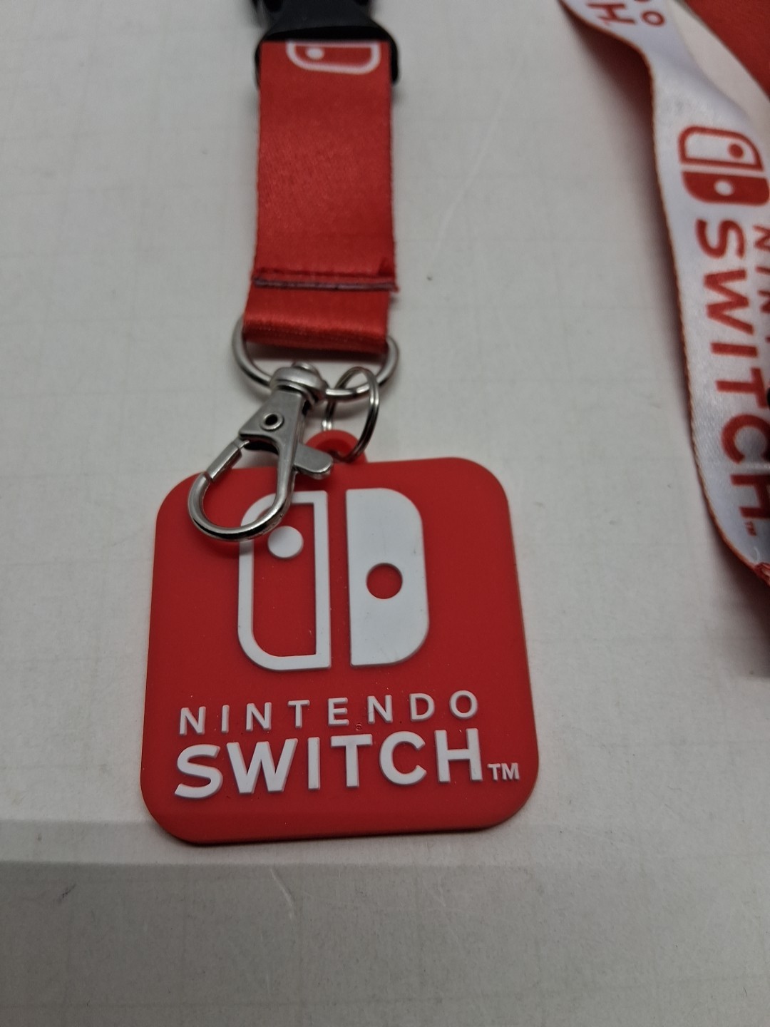 Nintendo Switch Lanyard GameStop Employee Exclusive 2017 Vinyl Tag