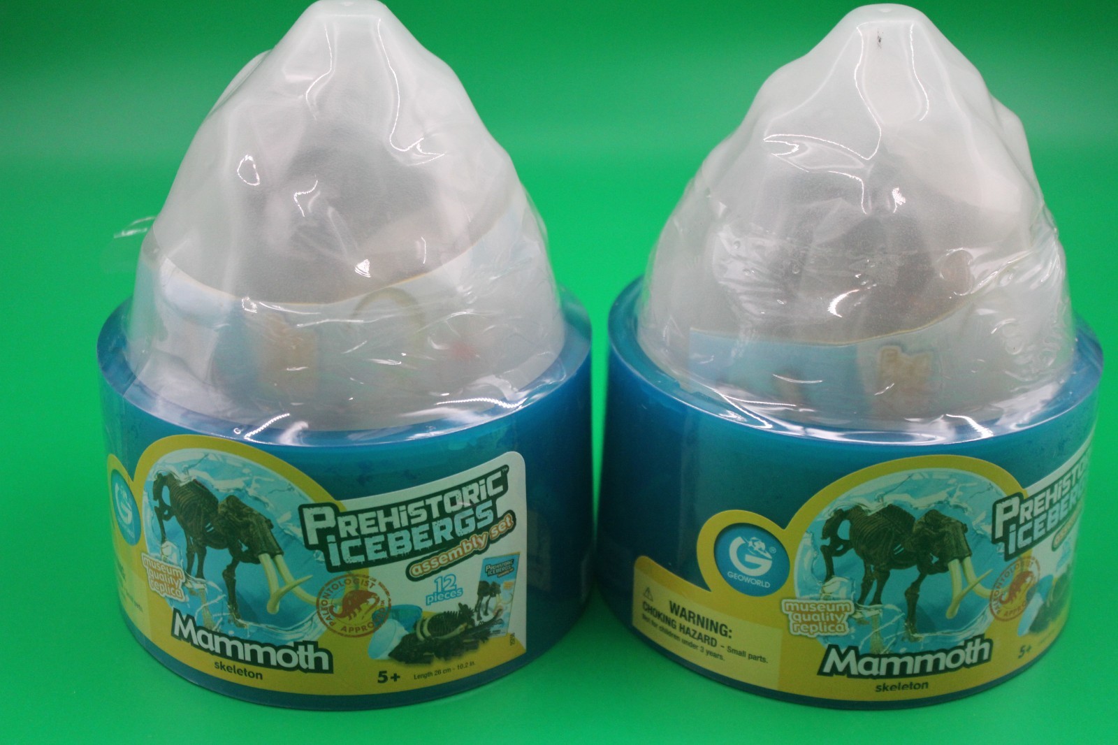 Lot Of 2 Geoworld Prehistoridc Icebergs Mammoth Skeleton Asbly Set