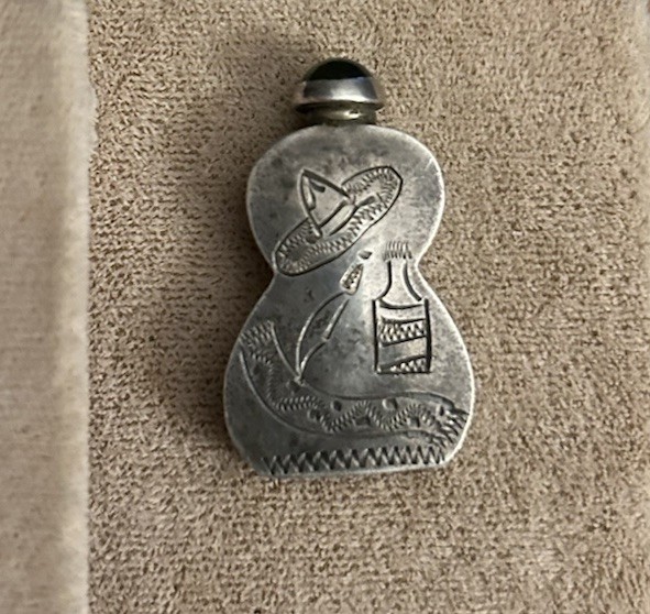 Mid Modern Ornate Sterling Silver Mexico Perfume Snuff Bottle Green Gem Top