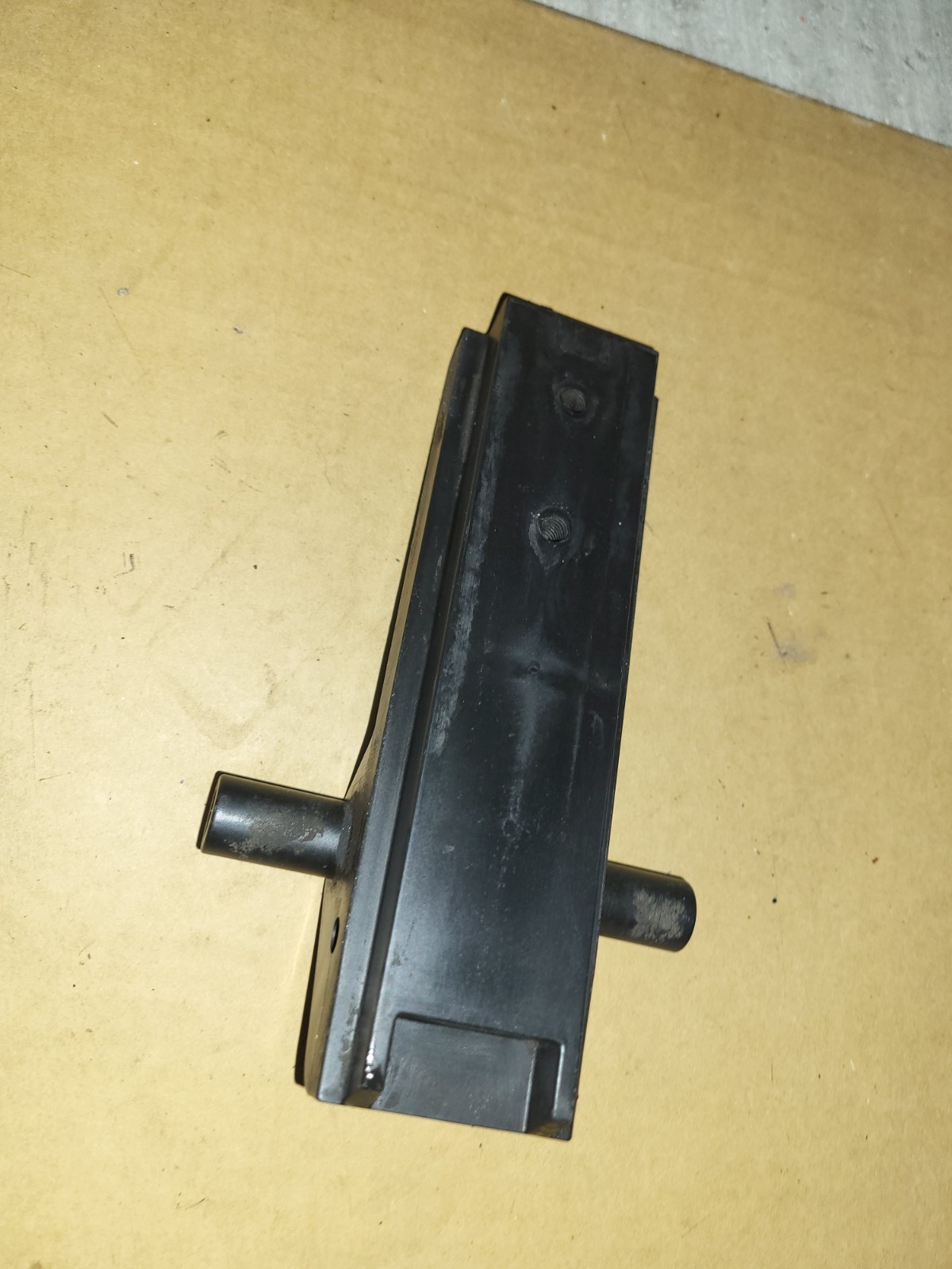 Veeder-Root/Gilbarco R19272-G1 Nozzle Cradle Base