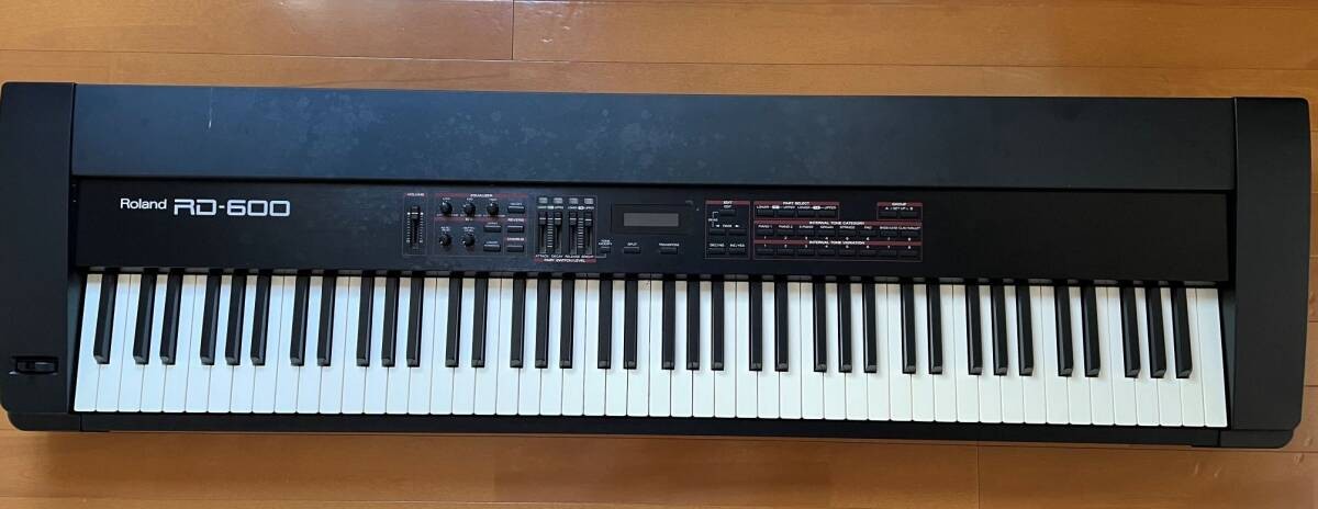 Roland RD-600 88-Key Stage Piano Digital Keyboard Tested Japan
