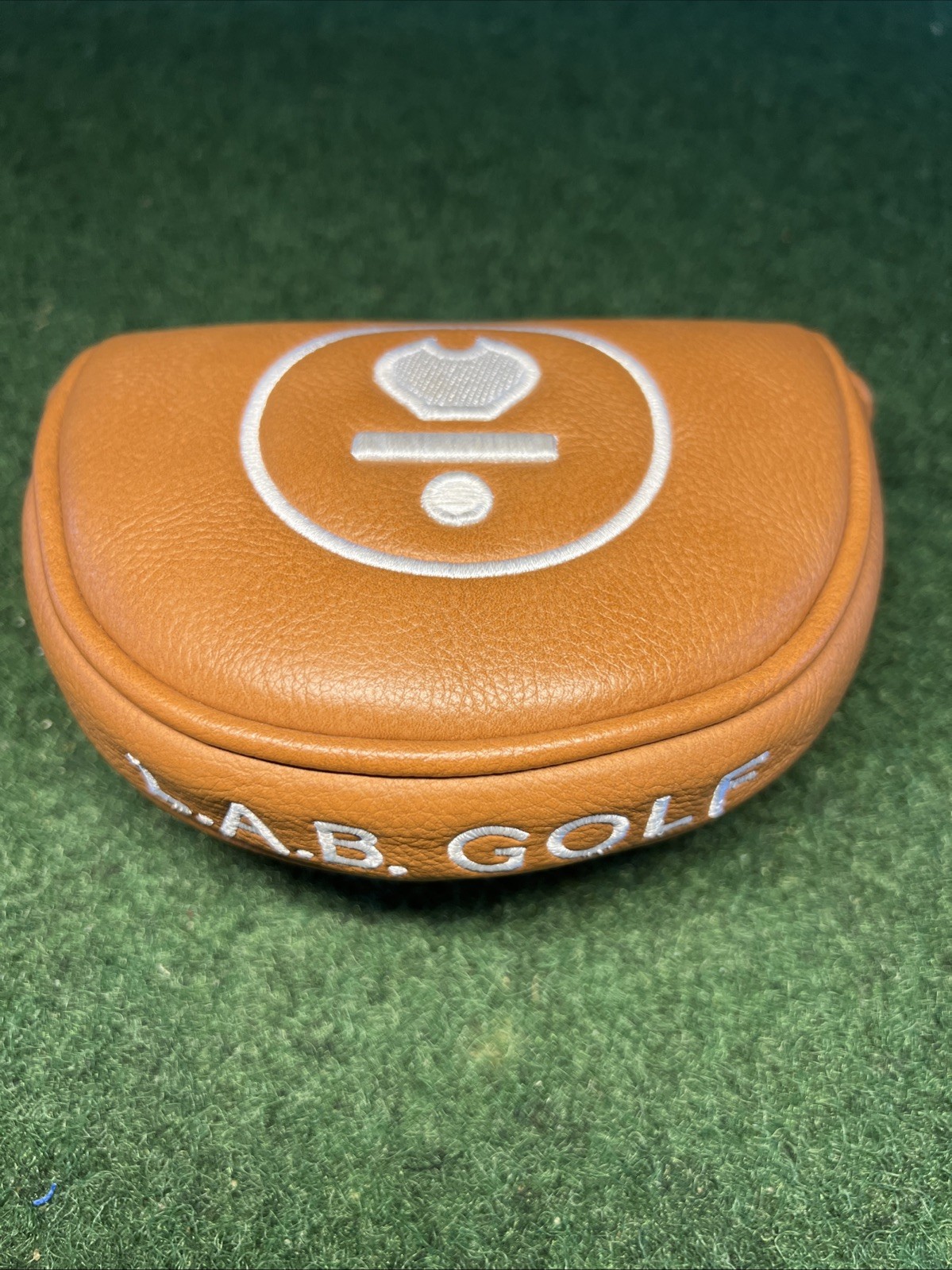 Lab Golf OZ.1 Mezz.1 Max Mezz.1 Brown Embroidered Putter Headcover Cover Center