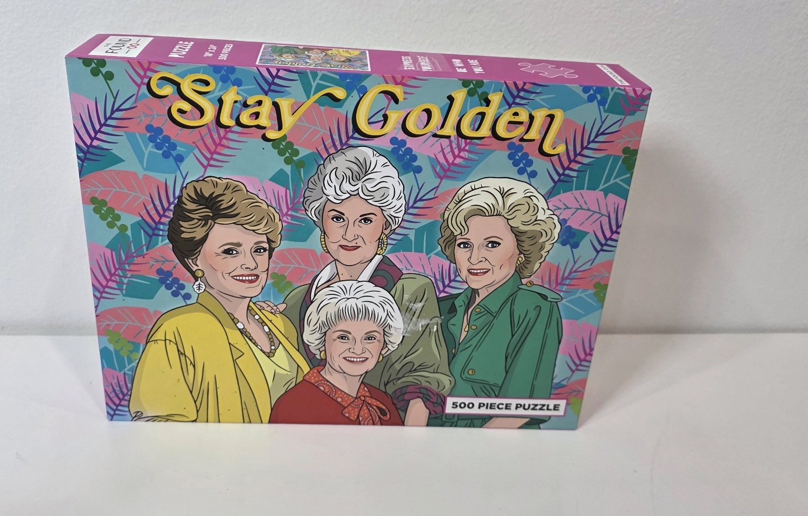THE GOLDEN GIRLS Stay Golden 500 Piece Puzzle  18”x24”