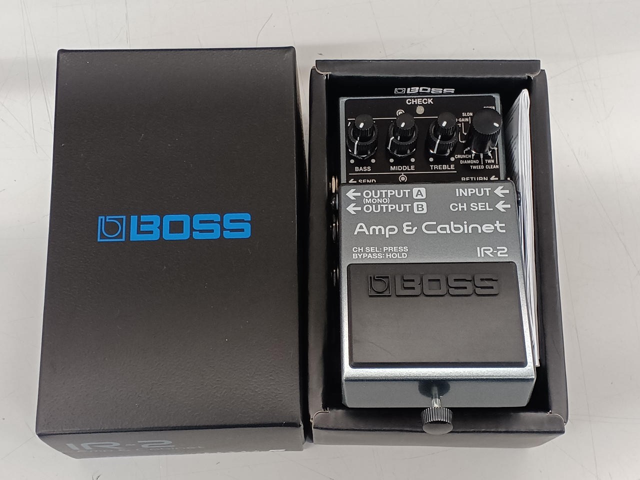 Boss Ir-2 Amplifier Cabinet