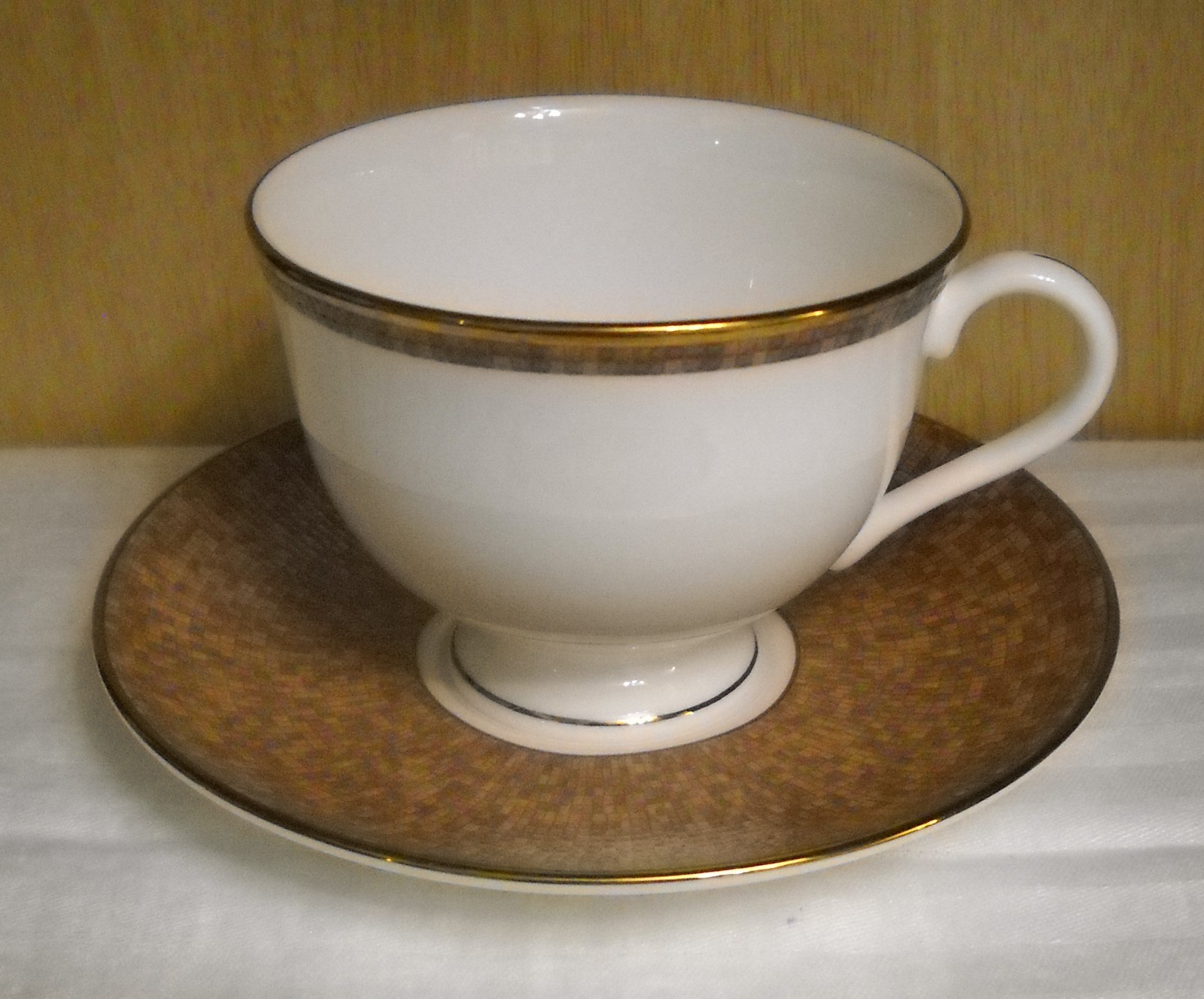 Lenox - Fruttifero pattern - Footed Cup & Saucer